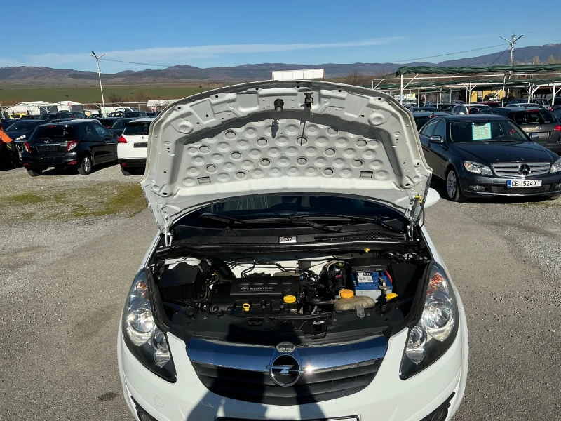 Opel Corsa 1.2 i, снимка 9 - Автомобили и джипове - 49403922