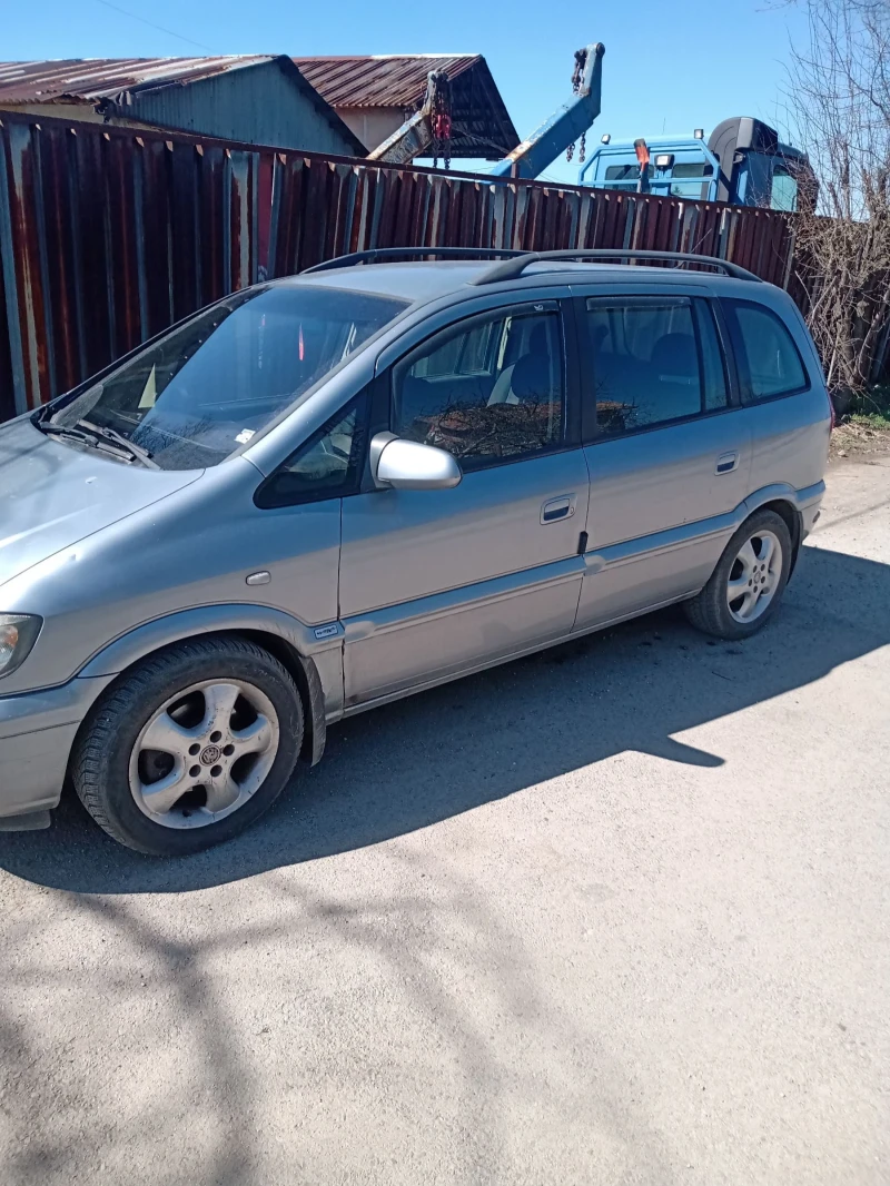 Opel Zafira, снимка 3 - Автомобили и джипове - 49559600