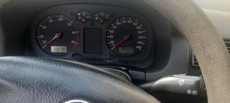 VW Golf, снимка 7 - Автомобили и джипове - 52585636