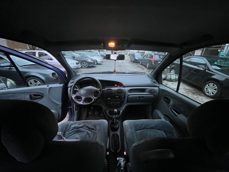 Renault Scenic, снимка 9 - Автомобили и джипове - 52713423