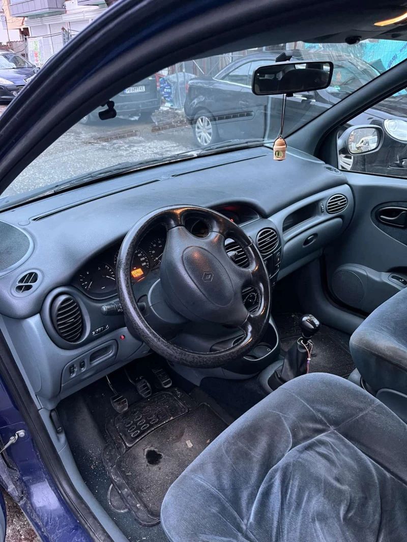 Renault Scenic, снимка 6 - Автомобили и джипове - 52713423