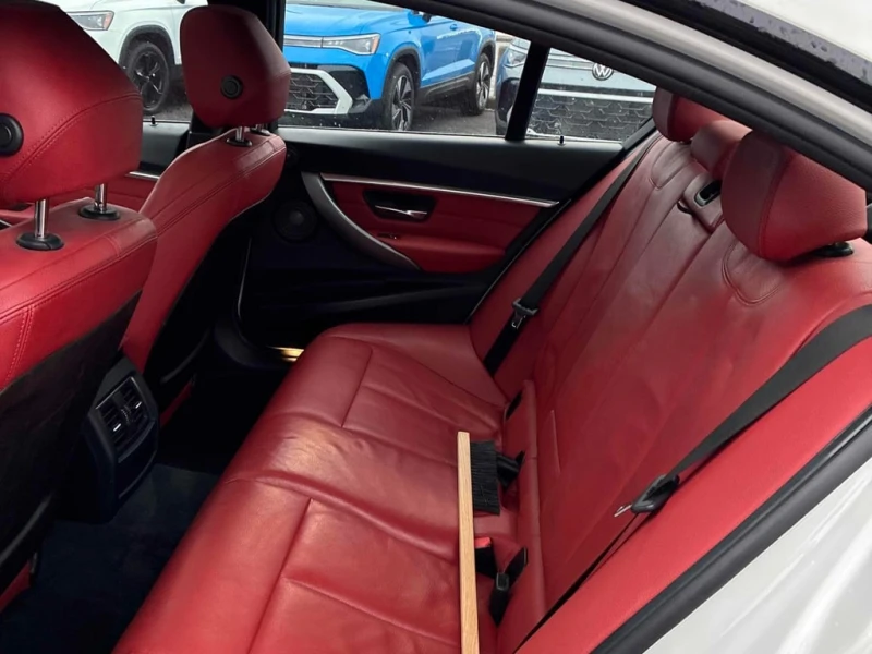 BMW 340 i xDrive 2018* CARFAX * БЕЗ ПЪРВОНАЧАЛНА ВНОСКА, снимка 13 - Автомобили и джипове - 52861635
