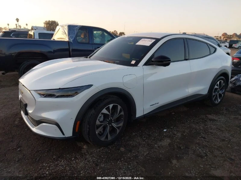 Ford Mustang Mach-E N 4X2 Drive, снимка 2 - Автомобили и джипове - 53066585
