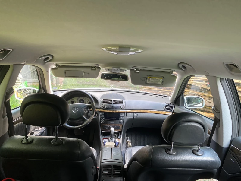 Mercedes-Benz E 280, снимка 11 - Автомобили и джипове - 53324627