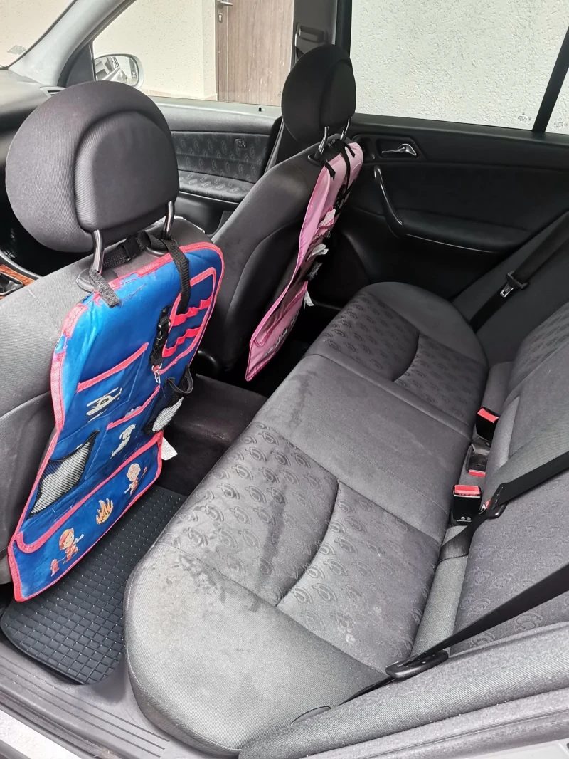 Mercedes-Benz C 220, снимка 7 - Автомобили и джипове - 53382013