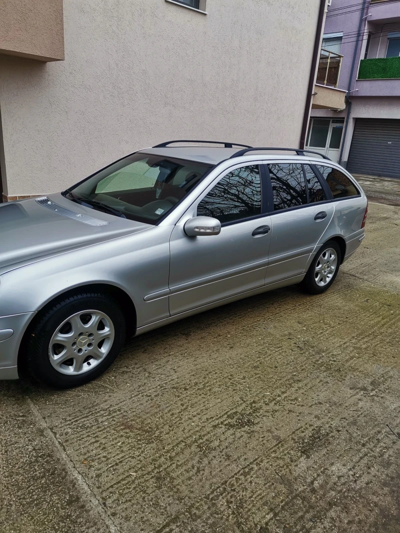 Mercedes-Benz C 220, снимка 6 - Автомобили и джипове - 53382013