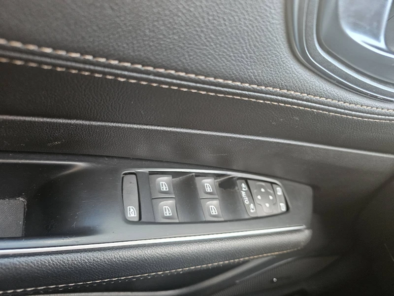 Renault Talisman 1.6 TCe 200 EDC, снимка 13 - Автомобили и джипове - 53439949