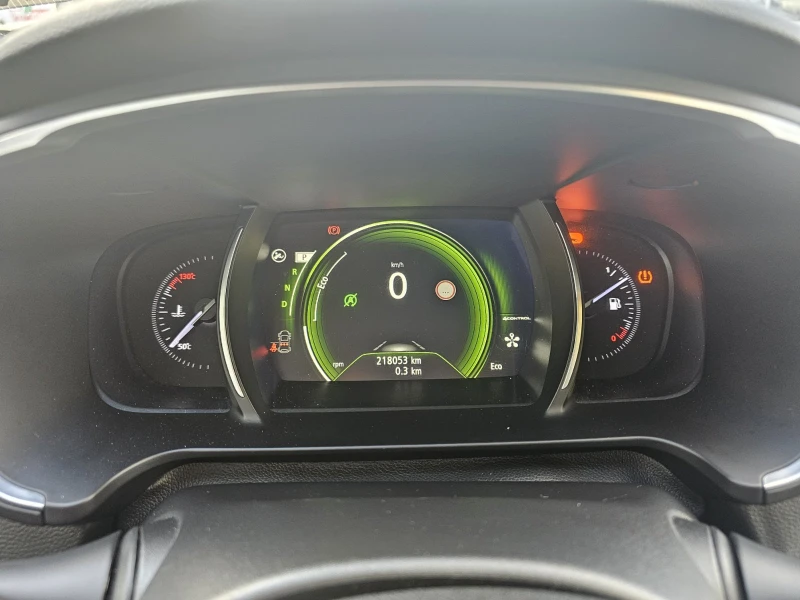 Renault Talisman 1.6 TCe 200 EDC, снимка 8 - Автомобили и джипове - 53439949