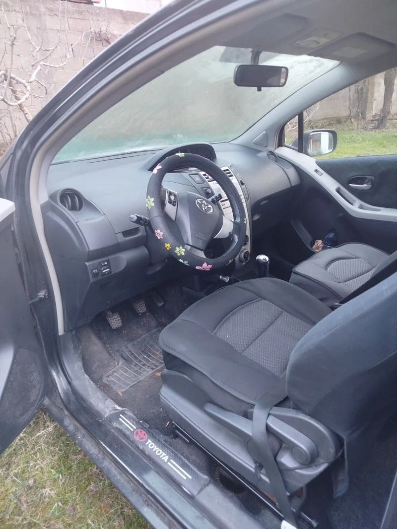 Toyota Yaris, снимка 5 - Автомобили и джипове - 53525797
