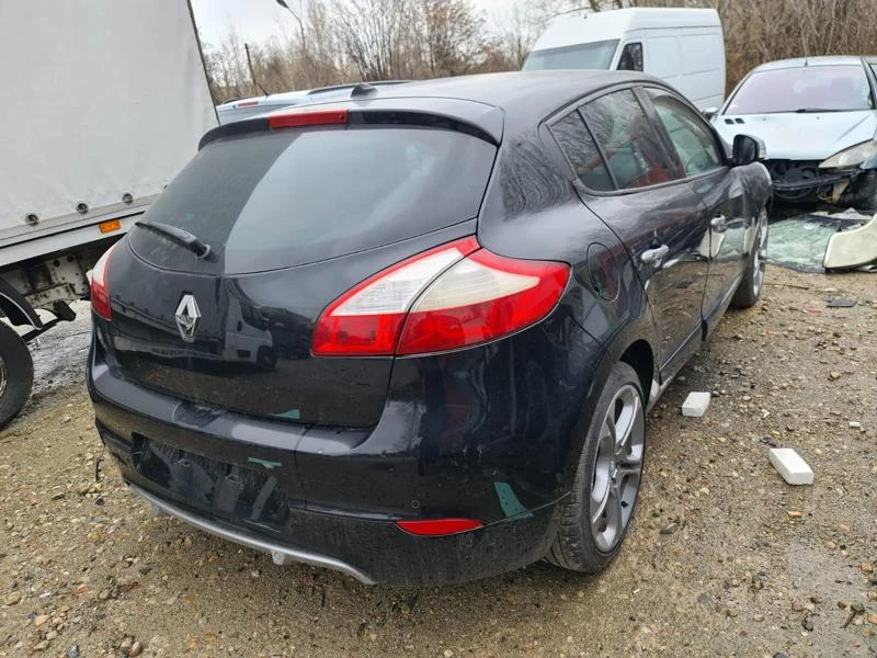 Renault Megane 2.0i - 220kc , снимка 8 - Автомобили и джипове - 38195842