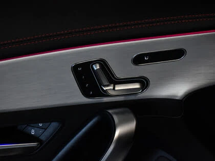 Mercedes-Benz CLA 250 Mercedes-Benz CLA* АвтоКредит* (Цена до БГ) , снимка 14 - Автомобили и джипове - 53374678