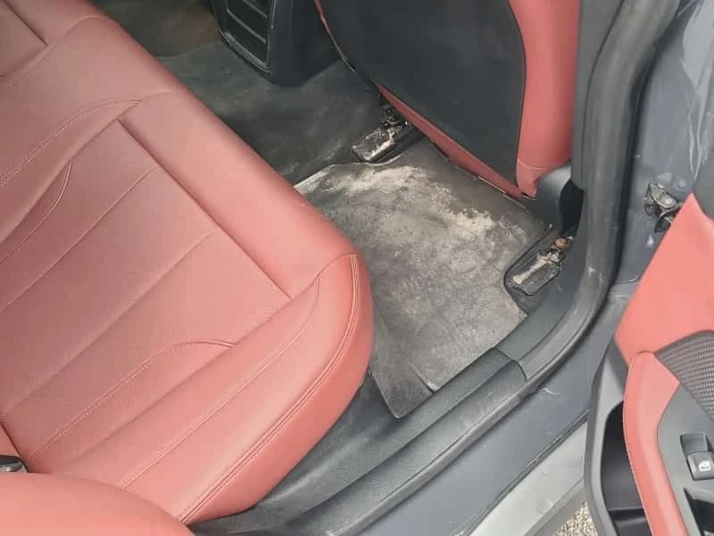 BMW i4 eDrive35  CARFAX, снимка 10 - Автомобили и джипове - 54588579