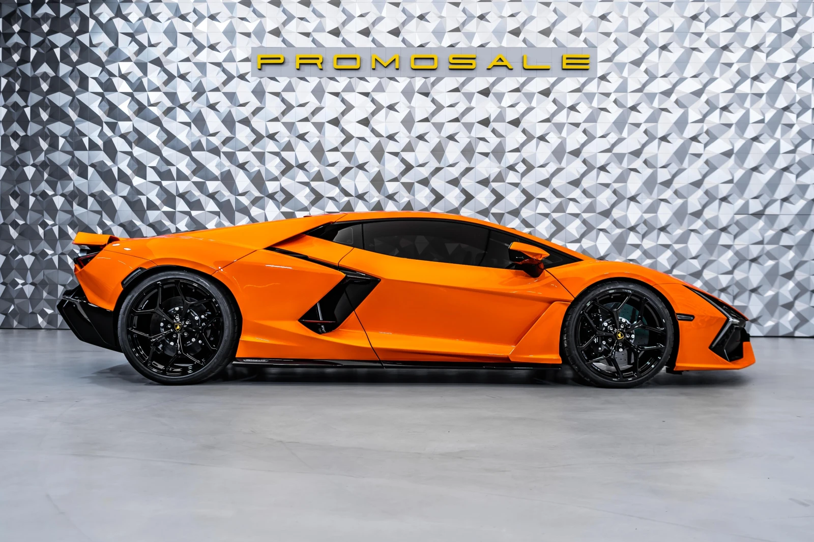 Lamborghini Revuelto  Arancio Apodis - изображение 6