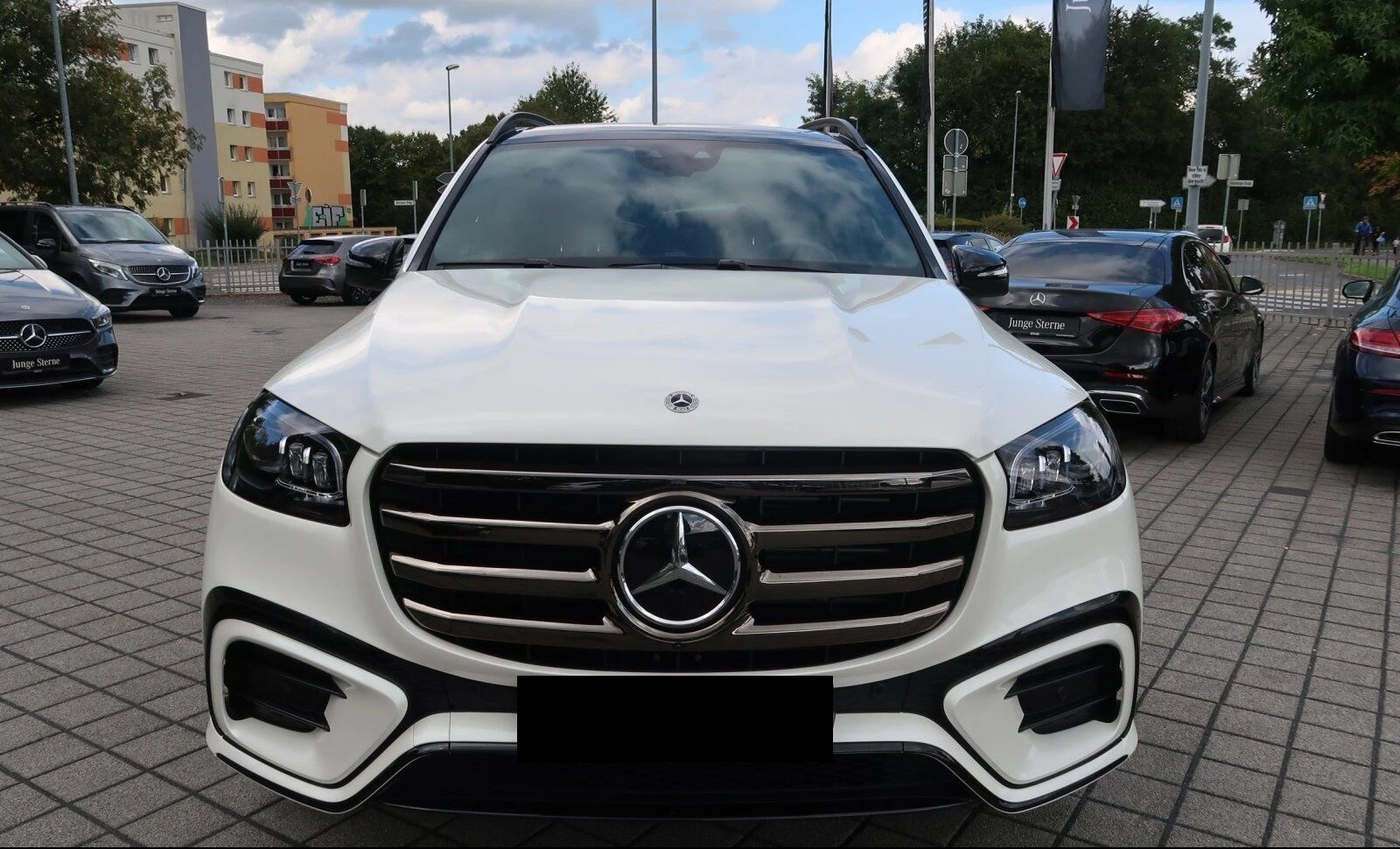 Mercedes-Benz GLS 450 d/AMG/4MATIC/NIGHT/PANO/BURMESTER/AIRMATIC/HEAD UP - изображение 2