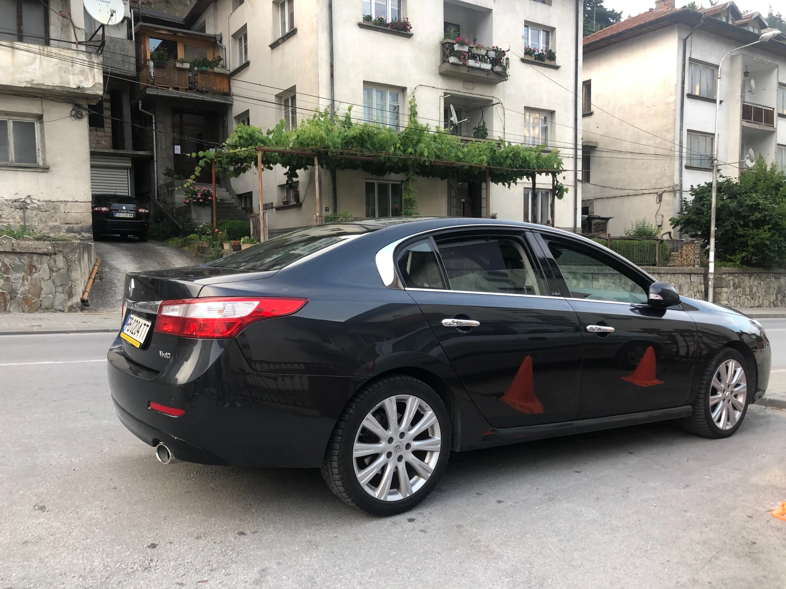 Renault Latitude 3000 DCI Initiale Paris - изображение 6