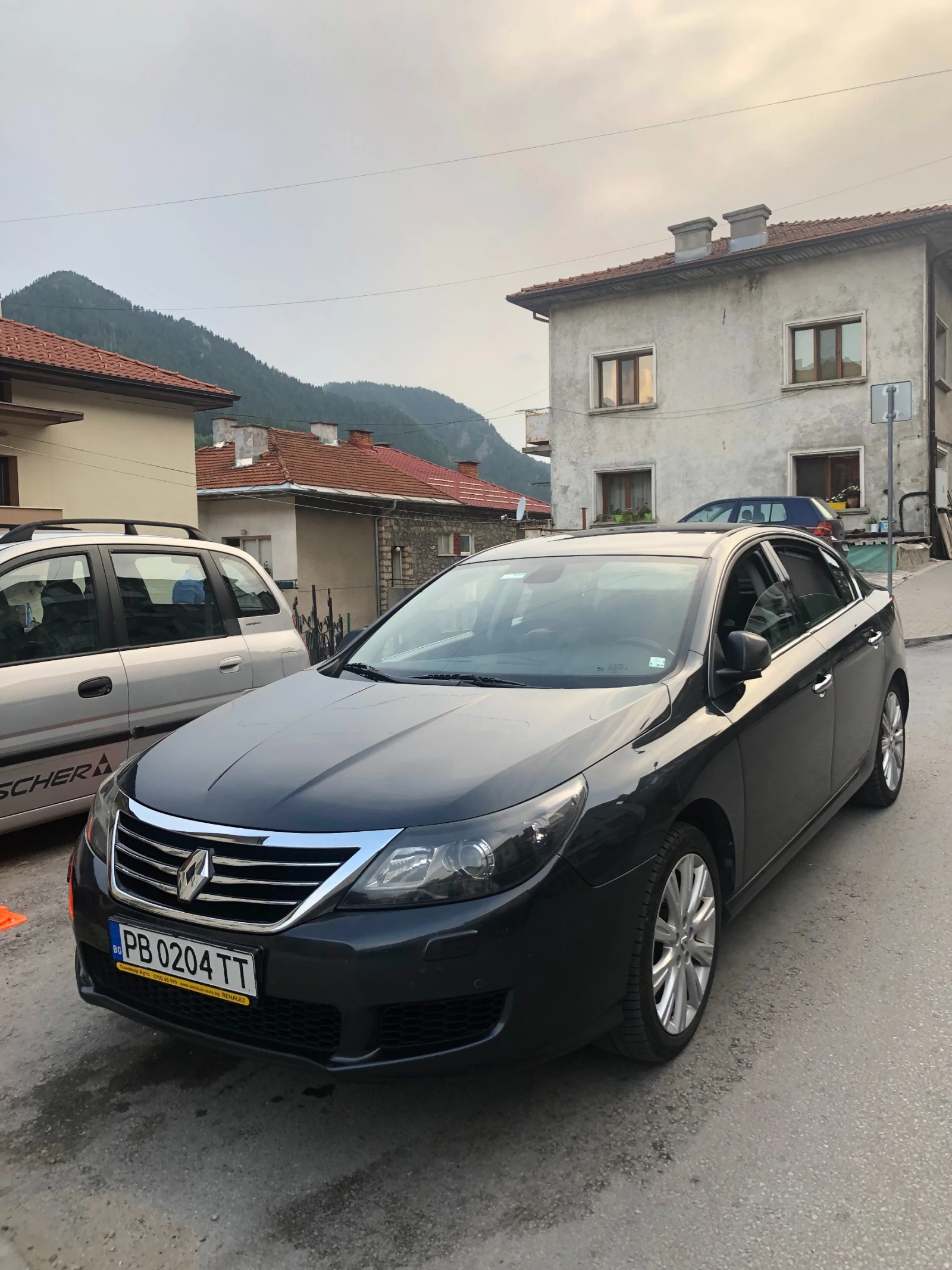 Renault Latitude 3000 DCI Initiale Paris - изображение 10