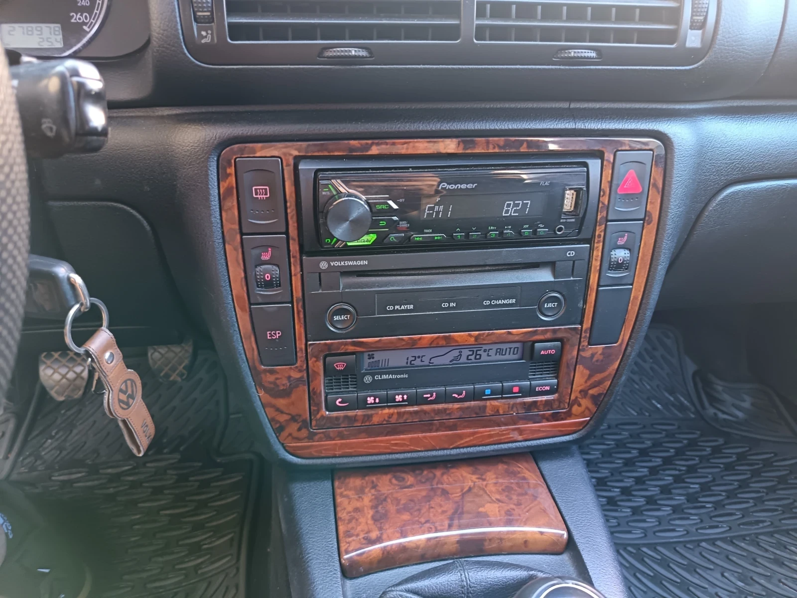 VW Passat 5.5 - изображение 5