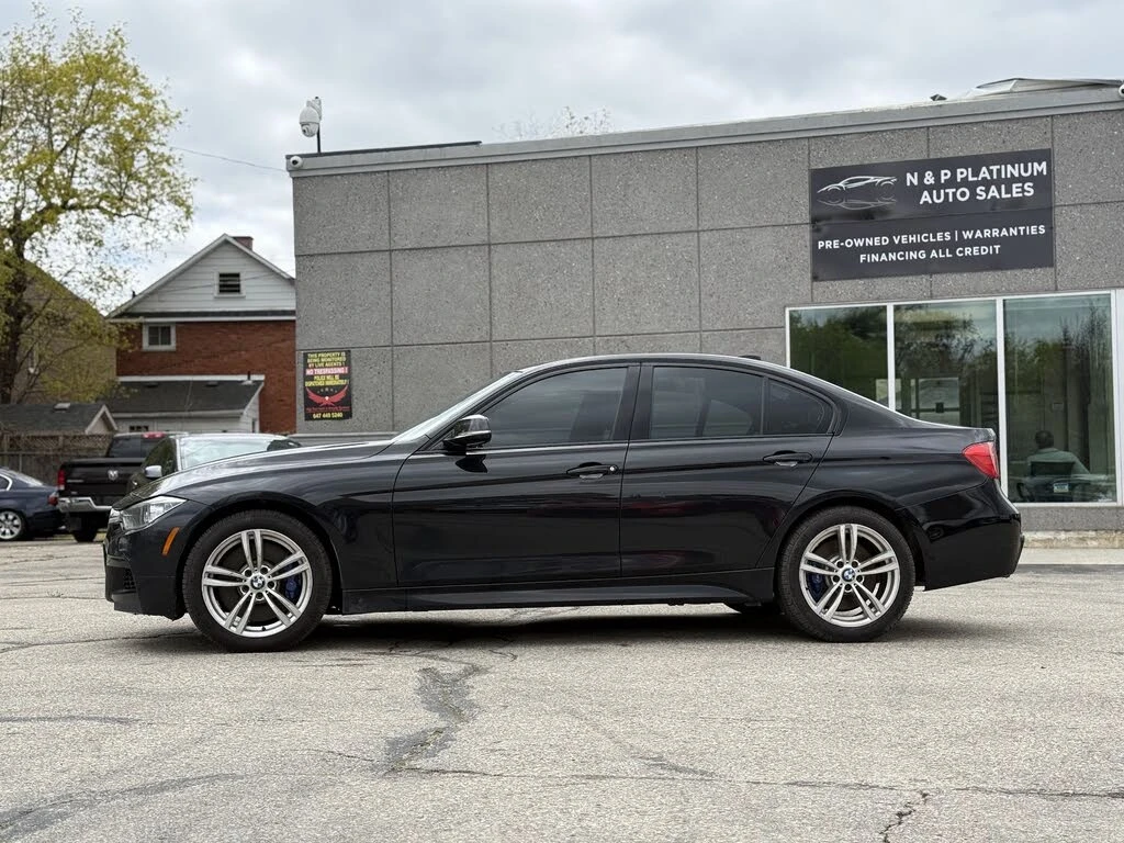 BMW 330 d* X-Drive* * M-Package* АвтоКредит(ЦЕНА ДО БГ) - изображение 2