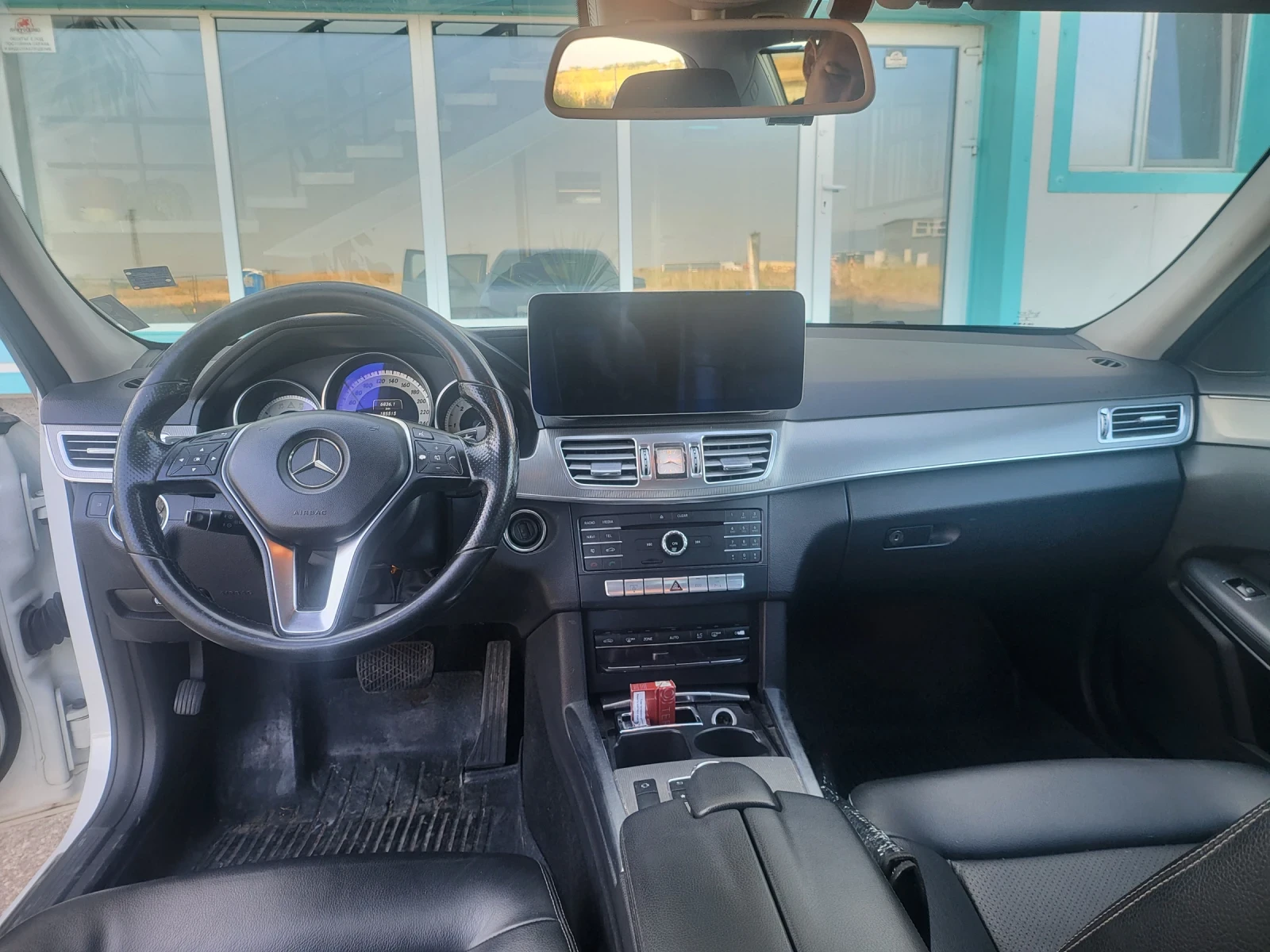 Mercedes-Benz E 220  - изображение 4