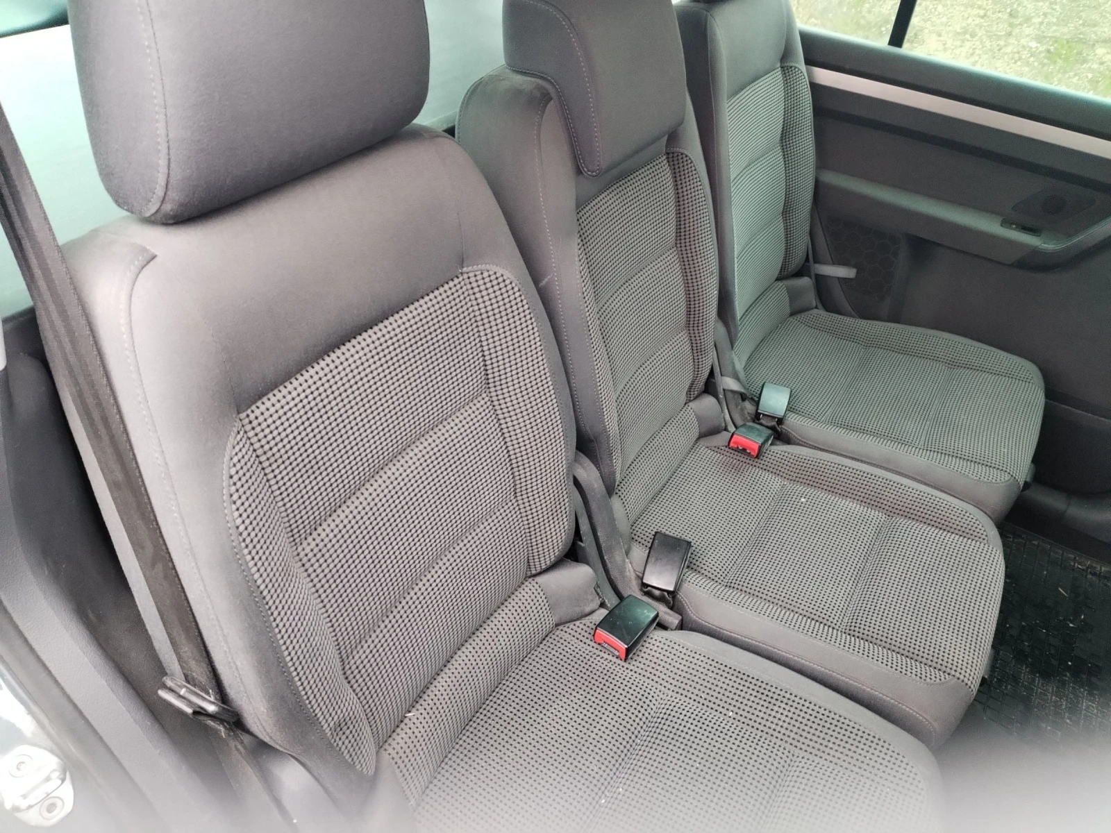 VW Touran 1.9TDI 6скорости - изображение 9