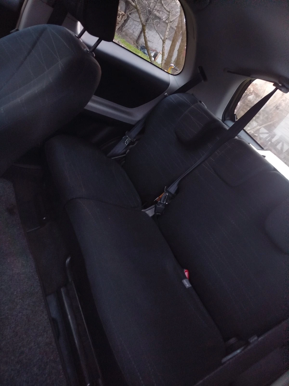 Toyota Yaris  - изображение 6