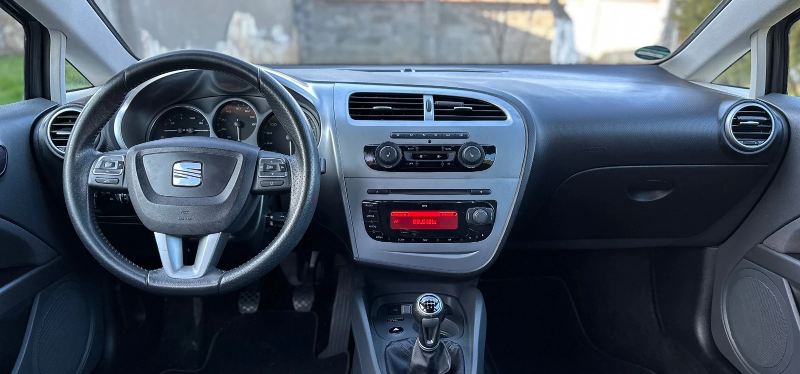 Seat Leon  * TOP* FULL* НОВ ВНОС* ГЕРМАНИЯ* , снимка 10 - Автомобили и джипове - 53816925