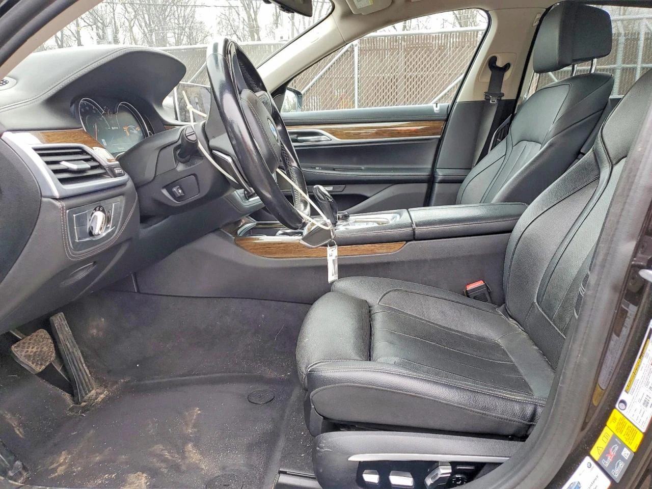 BMW 740 XE, снимка 7 - Автомобили и джипове - 53846409