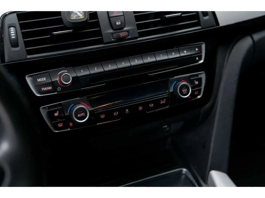 BMW 440 * 440i| xDrive| Gran Coupe | BLACK ON BLACK | DIGI, снимка 17 - Автомобили и джипове - 53877933