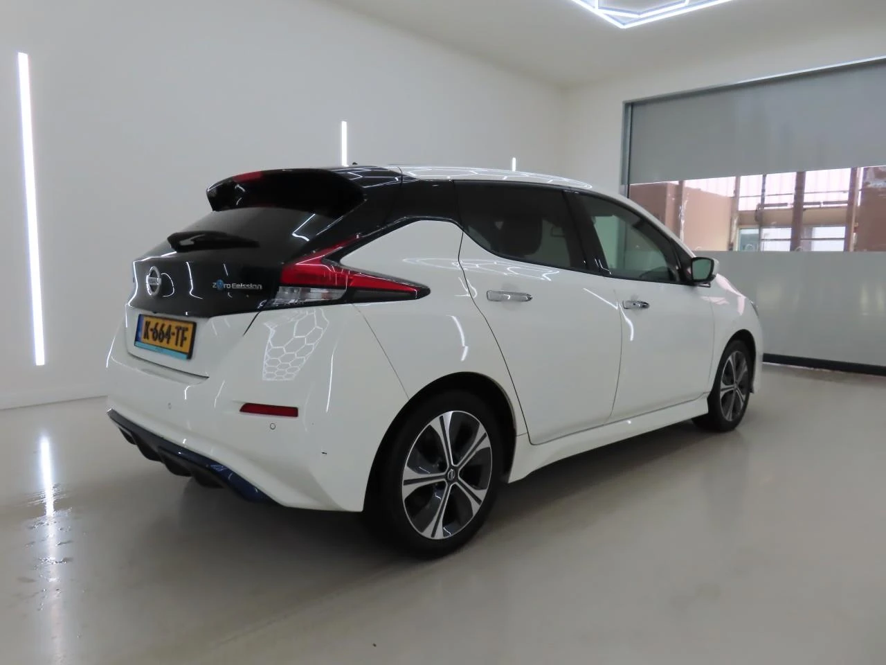 Nissan Leaf  40 kWh N-connecta- 89% SOH, снимка 4 - Автомобили и джипове - 54068920