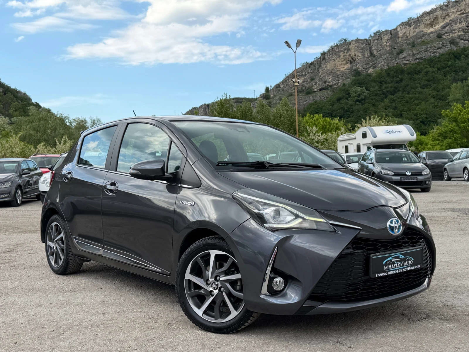 Toyota Yaris 1.5HYBRID 141 450KM/КОЖА/АЛКАТНТАРА/КАМЕРА/ПАНОРАМ