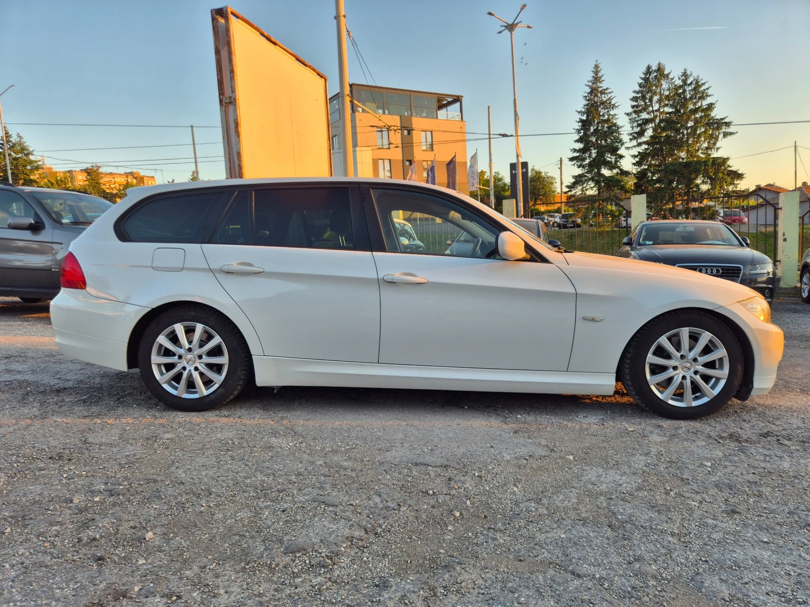 BMW 320 d* XENON* LED | Mobile.bg � ����������� 4
