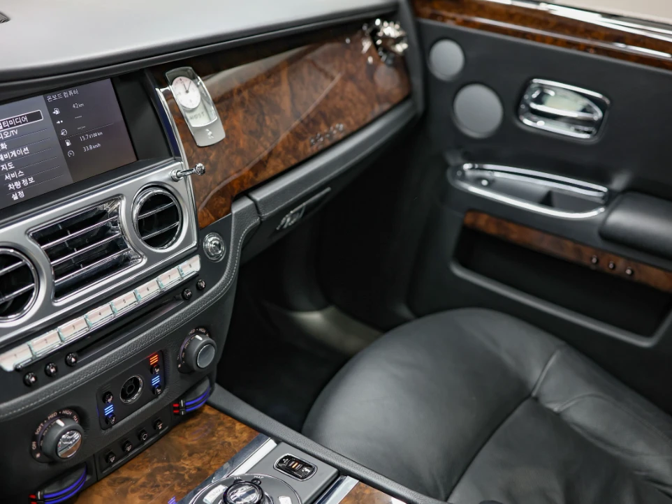Rolls-Royce Ghost | Mobile.bg � ����������� 6