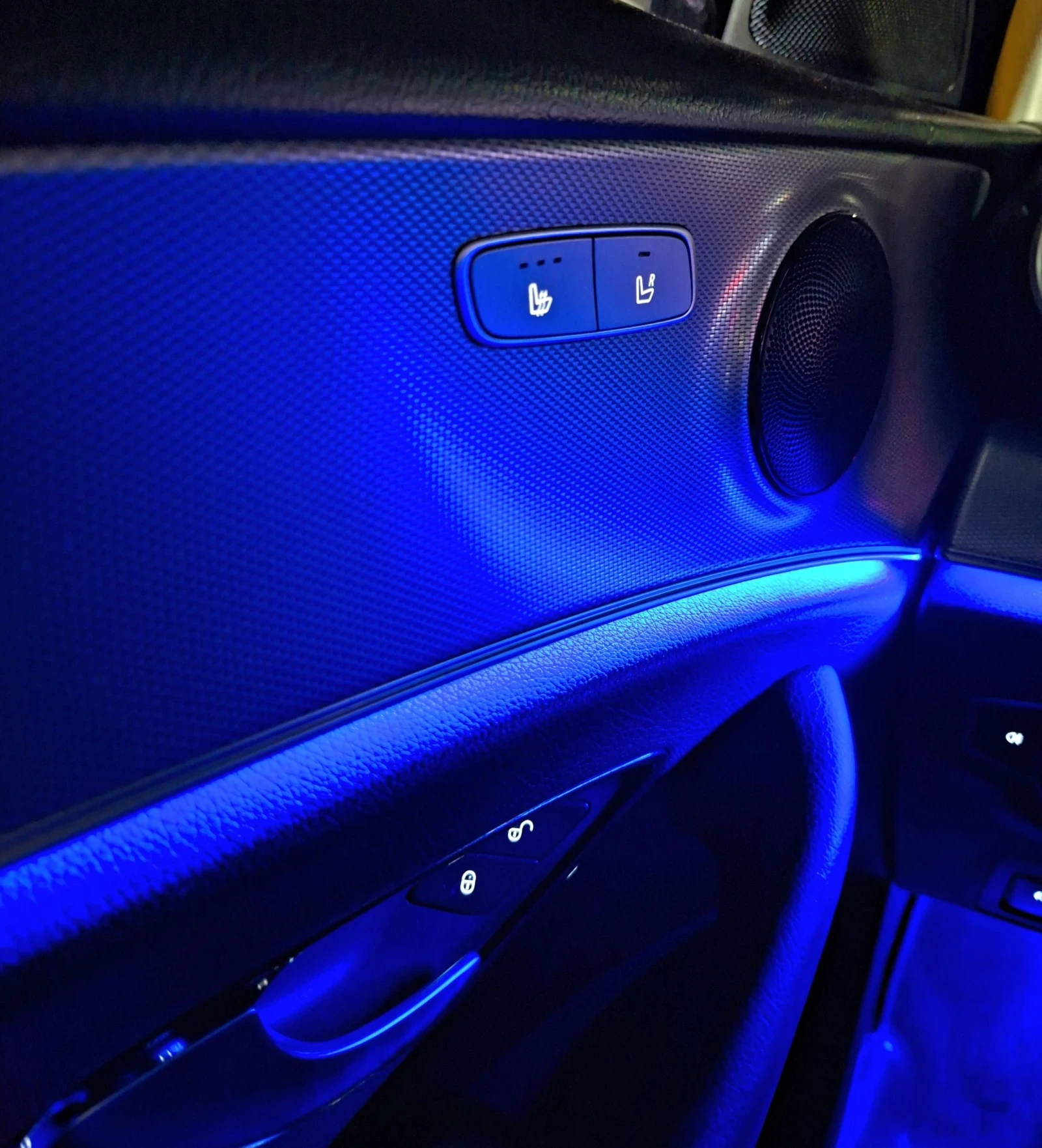 Mercedes-Benz E 220 AMG-LINE 9G TRONIC, снимка 10 - Автомобили и джипове - 55073726