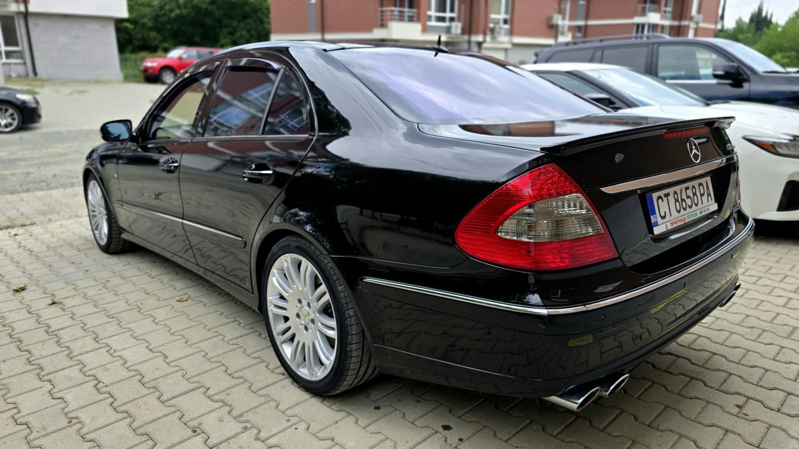 Mercedes-Benz E 350 avantgarde, снимка 2 - Автомобили и джипове - 55145347