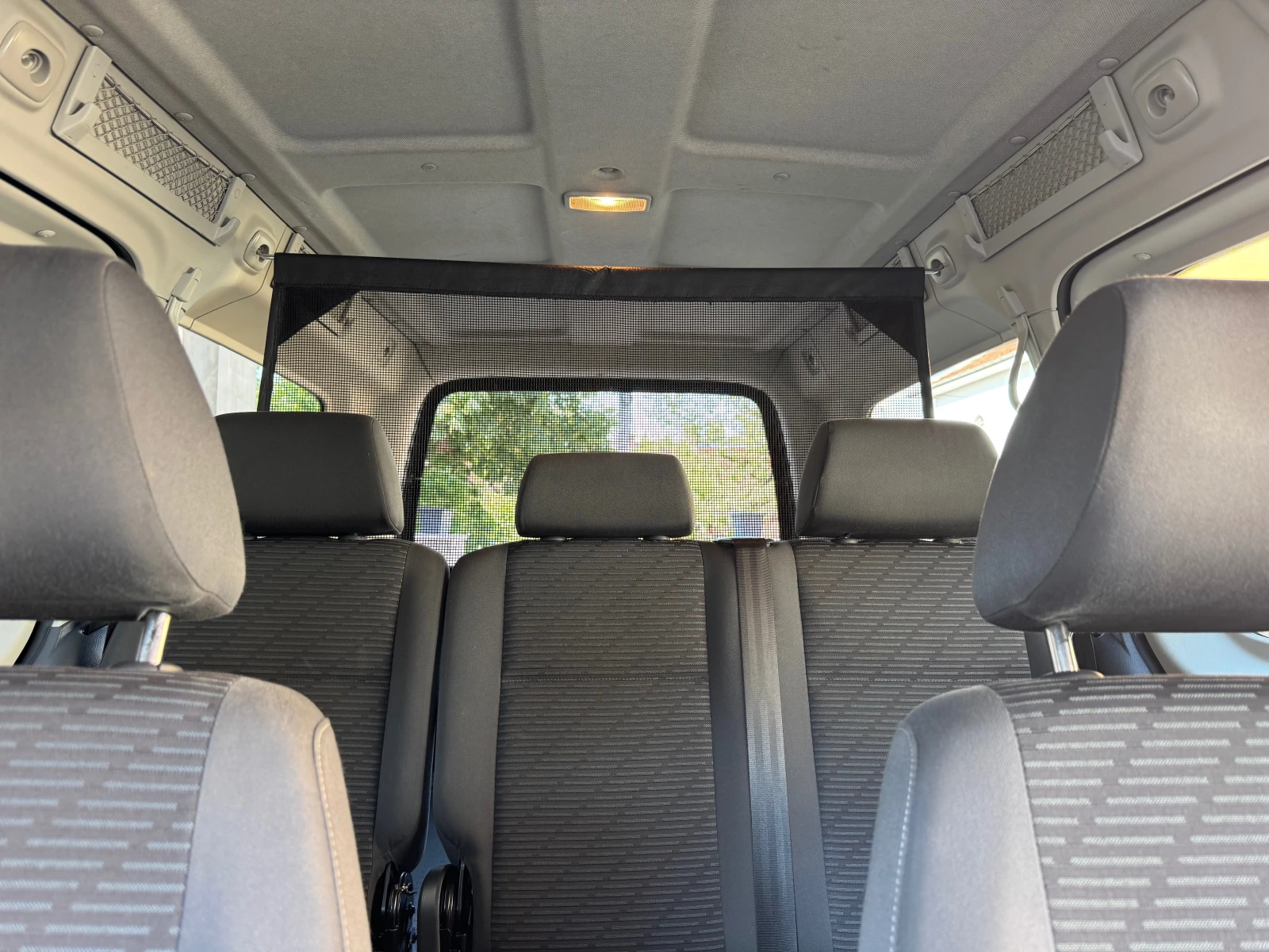 VW Caddy 1.6TDi-Maxi, снимка 15 - Автомобили и джипове - 55500021