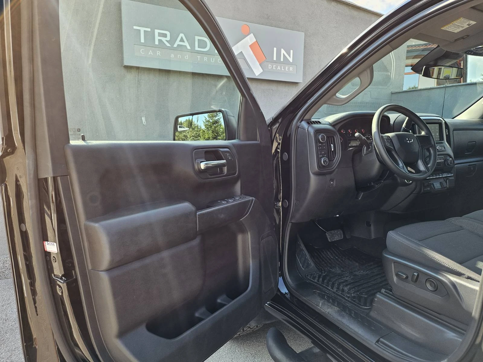 Chevrolet Silverado 1500 3.0L DURAMAX Z71 CREW CAB STANDART BOX, снимка 8 - Автомобили и джипове - 55593478