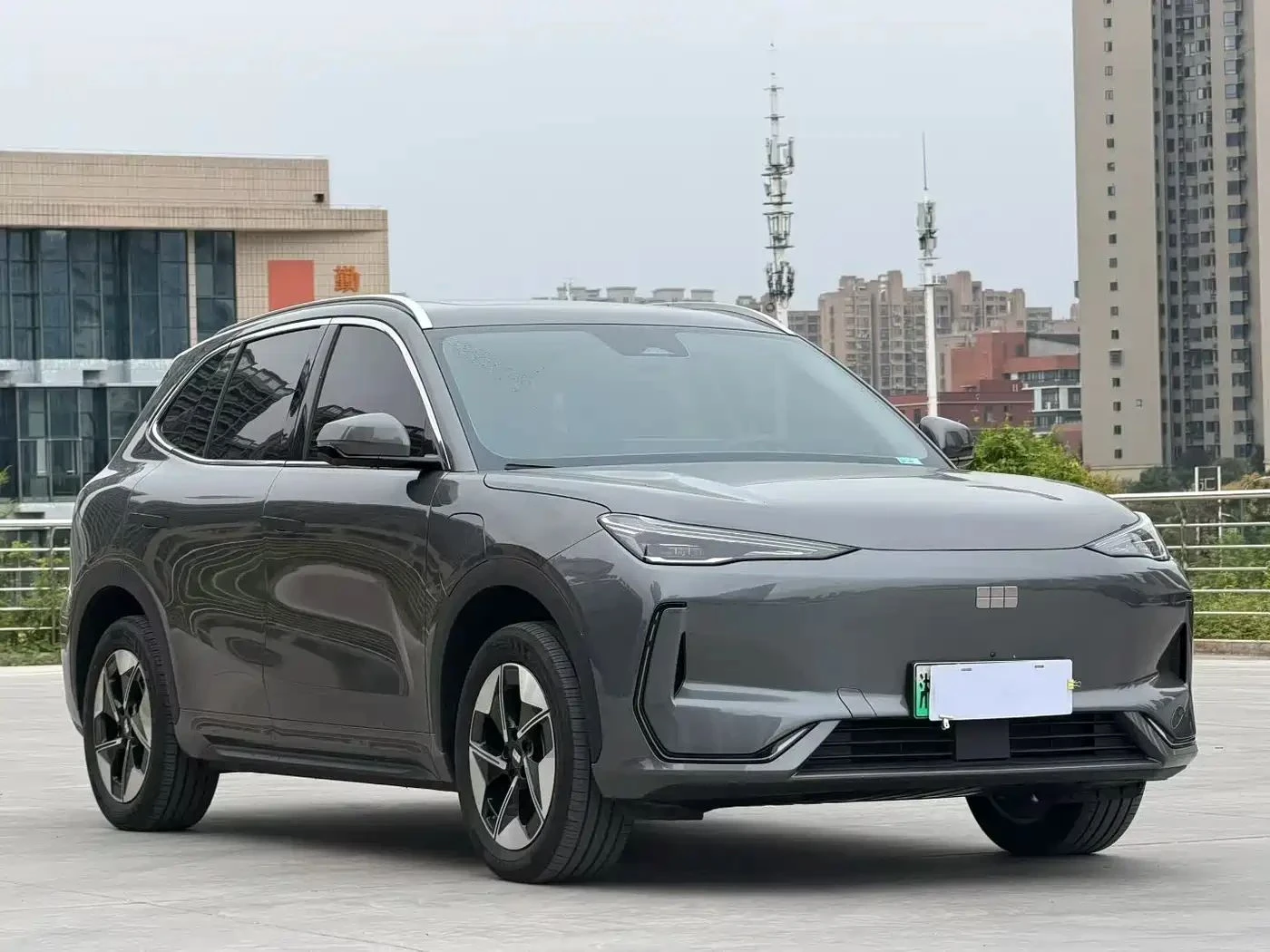 Geely EX5