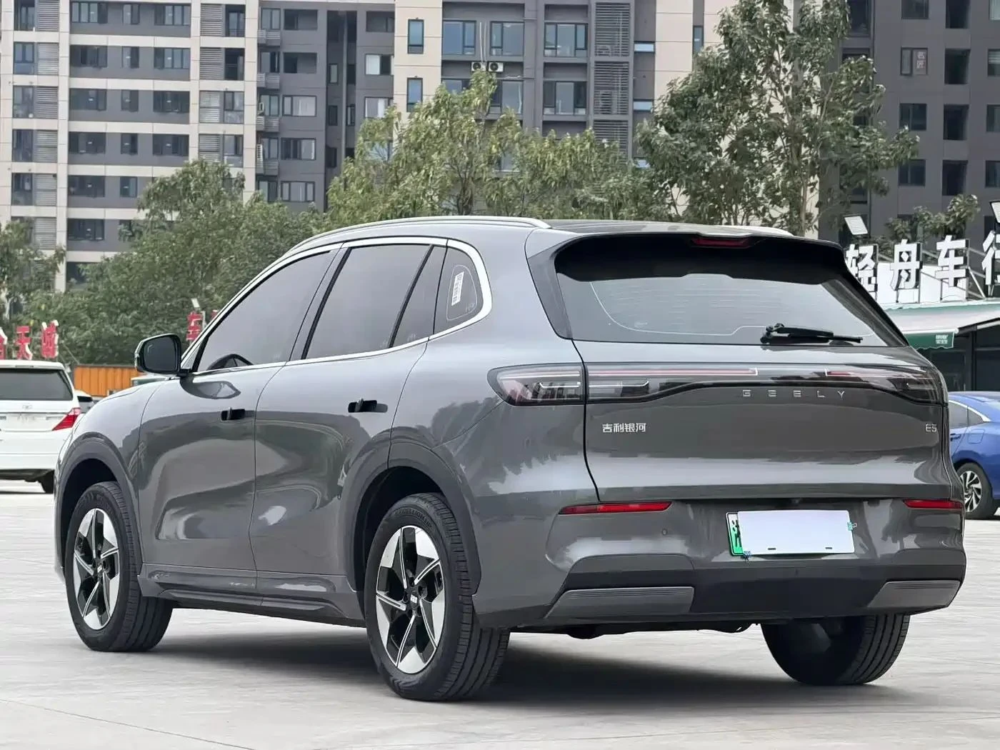 Geely EX5, снимка 4 - Автомобили и джипове - 56715021