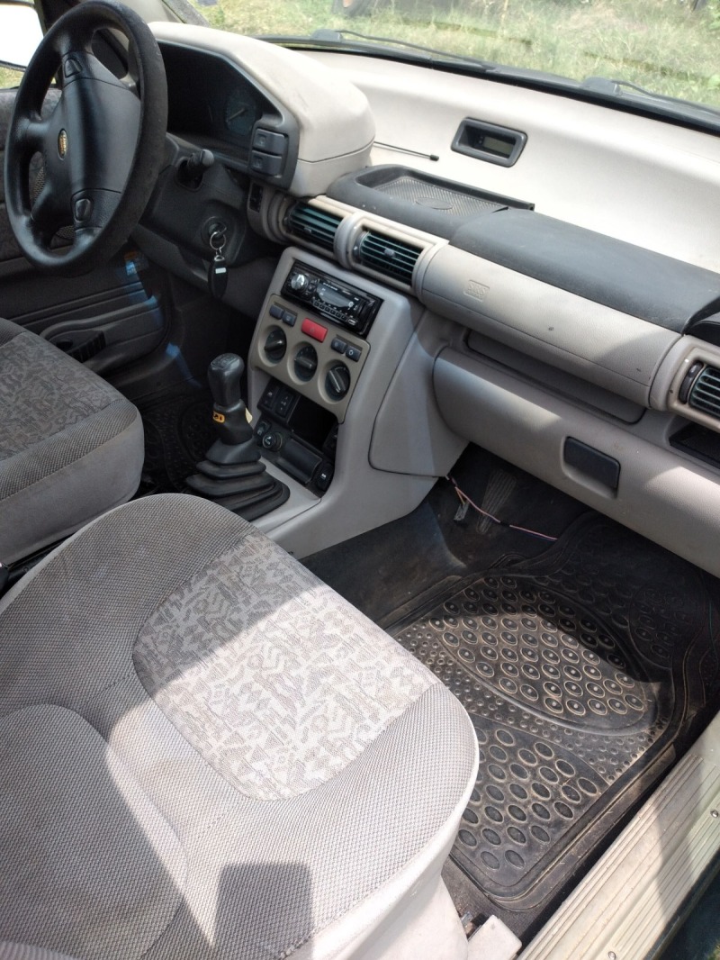 Land Rover Freelander 1.8, снимка 5 - Автомобили и джипове - 46776954