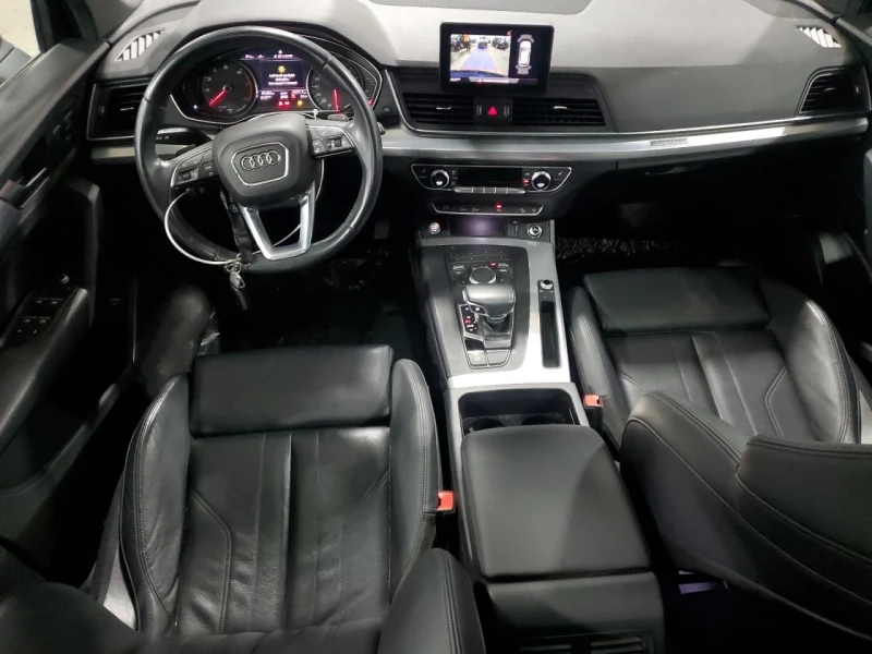 Audi Q5, снимка 8 - Автомобили и джипове - 48753477