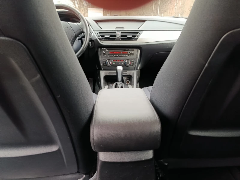 BMW X1 2.0 d, снимка 10 - Автомобили и джипове - 52552115