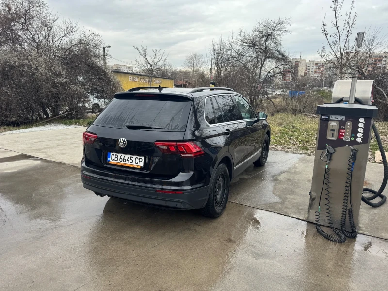 VW Tiguan, снимка 4 - Автомобили и джипове - 53455261