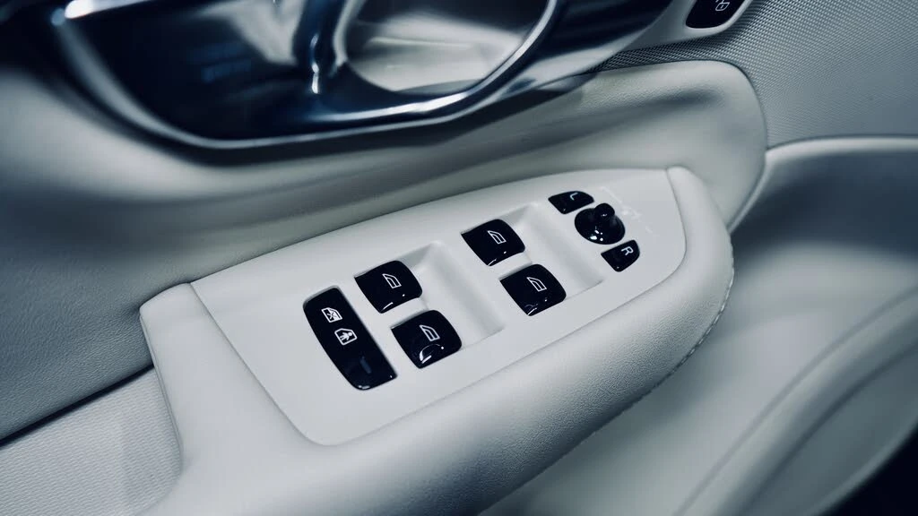 Volvo Xc90 T6 Inscription* HeadUp* АвтоКредит* (ЦЕНА ДО БГ) - изображение 8