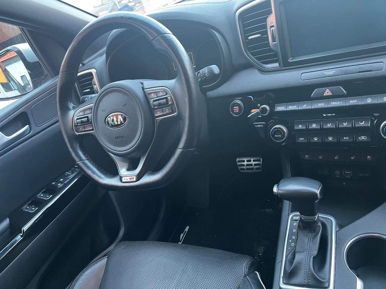 Kia Sportage GT LINE - изображение 4