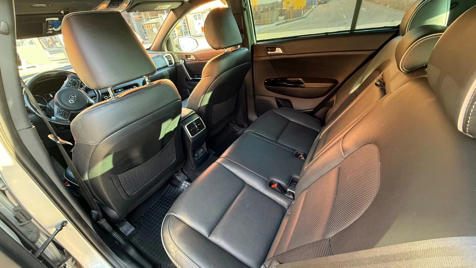 Kia Sportage GT LINE, снимка 7 - Автомобили и джипове - 53730970