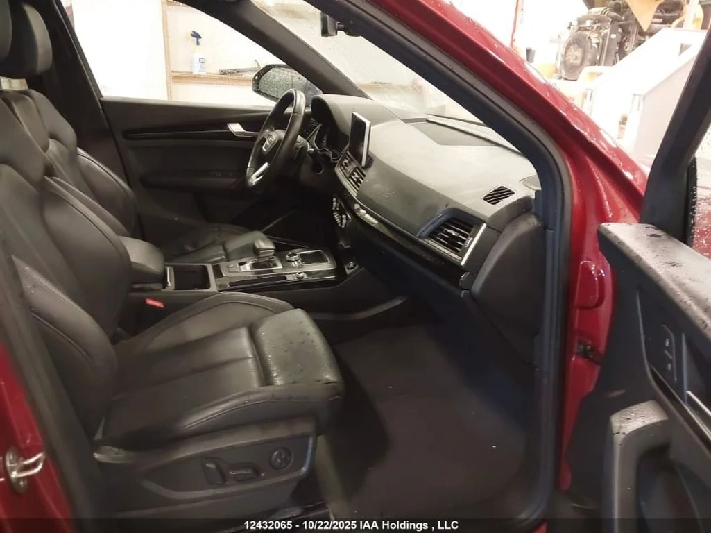 Audi Q5 * TITANIUM PRESTIGE * CARFAX * БЕЗ ПЪРВОНАЧАЛНА ВН - изображение 5