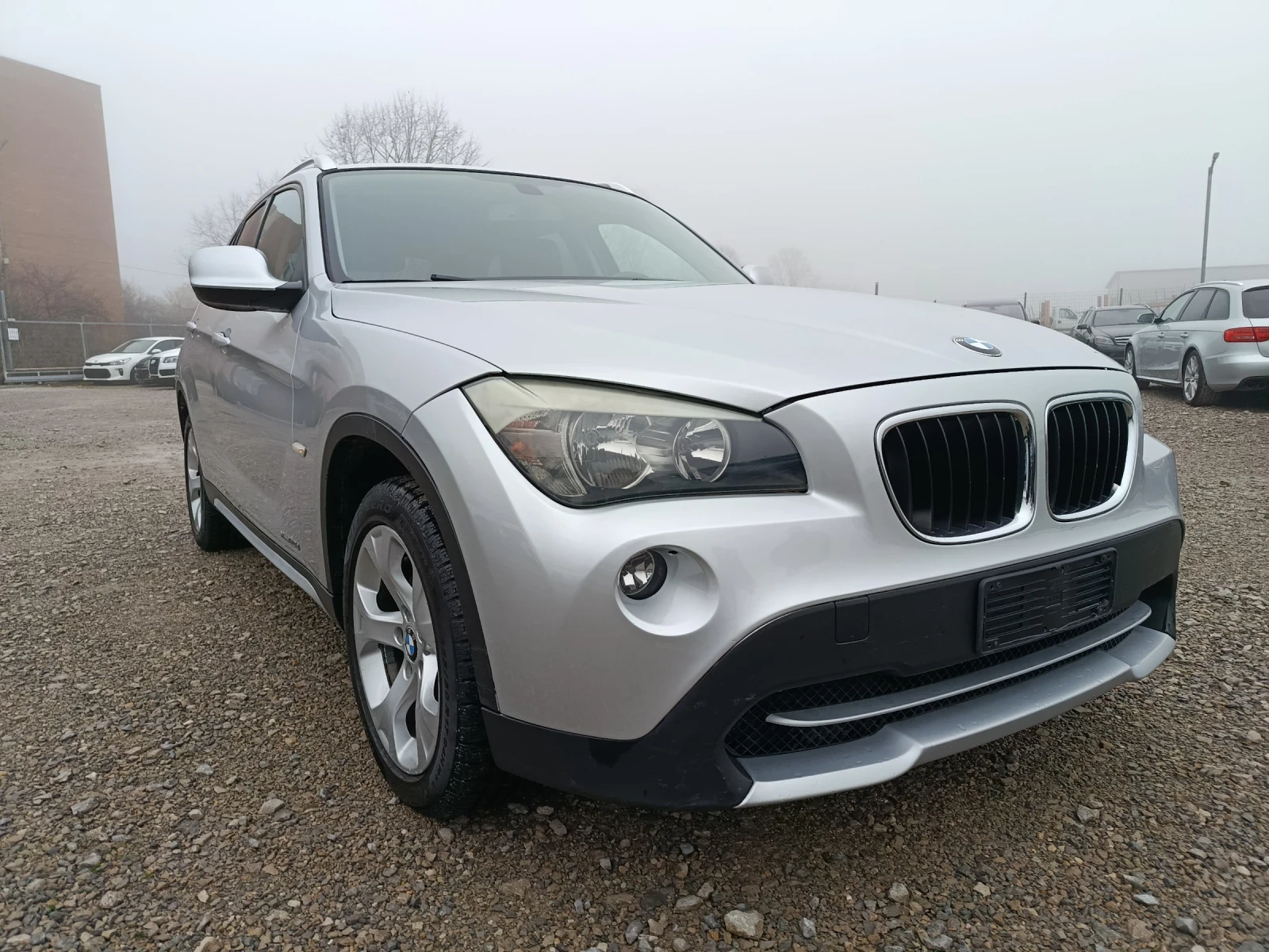 BMW X1 2.0 d - изображение 2