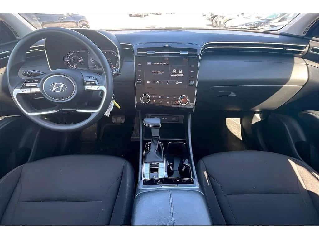 Hyundai Tucson * ESSENTIAL | HEATED SEATS | CARPLAY/ANDROID AUTO , снимка 10 - Автомобили и джипове - 53846696