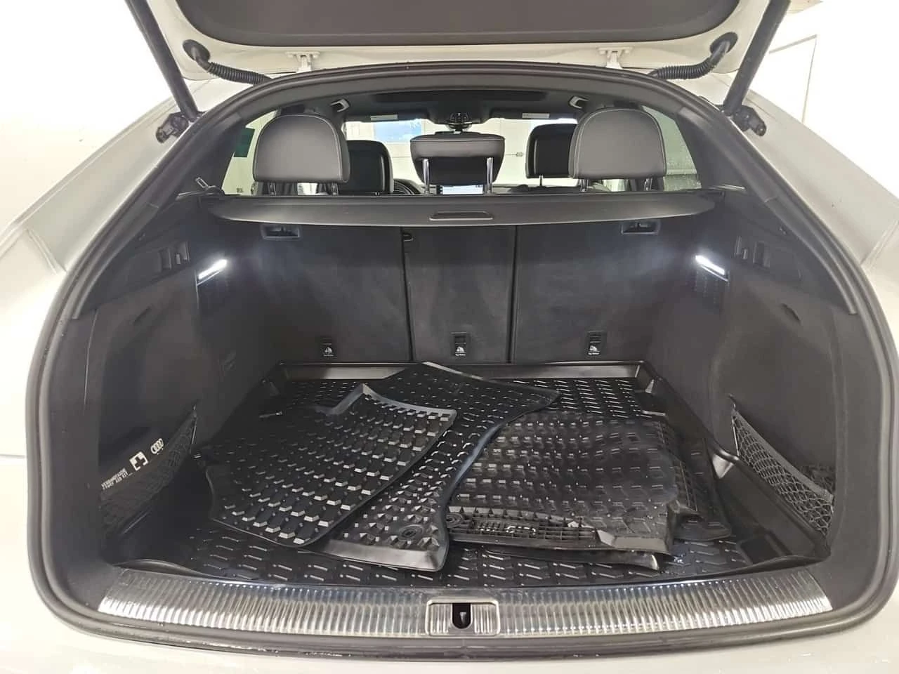 Audi Q5 * PROGRESSIV * ПАНОРАМА* 2 КЛЮЧА* , снимка 15 - Автомобили и джипове - 53870580