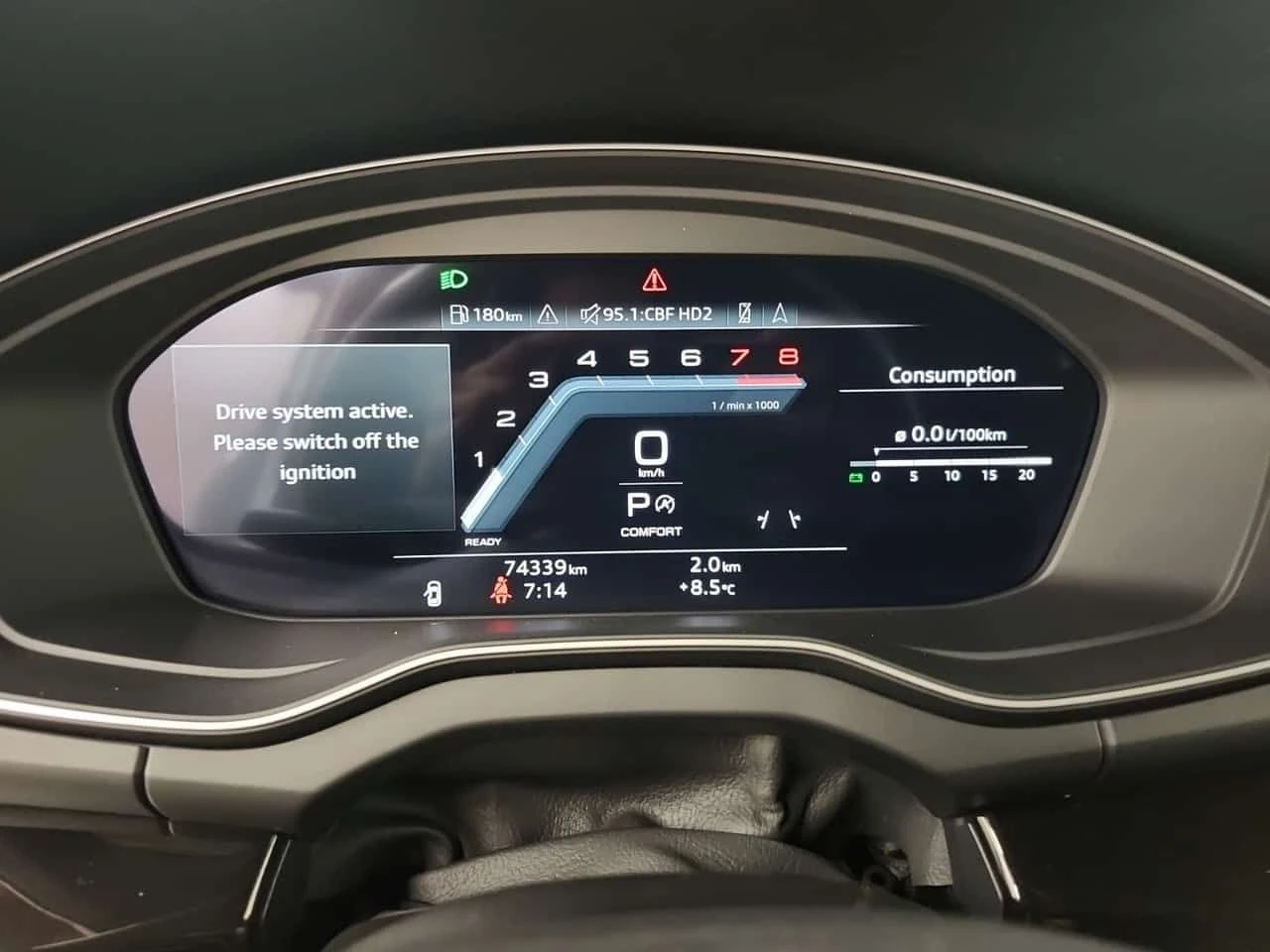 Audi Q5 * PROGRESSIV * ПАНОРАМА* 2 КЛЮЧА* , снимка 10 - Автомобили и джипове - 53870580